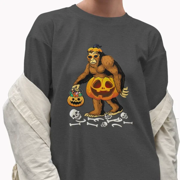 Bigfoot Pumpkin Halloween Costume Shirt Funny Jack o Lantern Sasquatch Tee