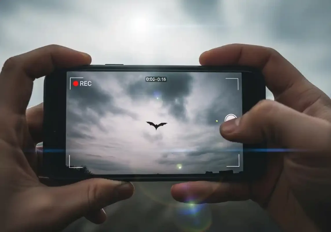 Filming UFO with smartphone POV