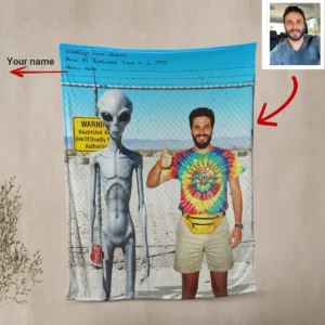 Personalized 1990s Area 51 Alien Sherpa Blanket Custom Face in Funny Retro Vacation Pic, 90s Kitsch Cozy