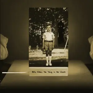 Personalized Flatwoods Monster Analog Horror 3D Lamp Custom Face in Chilling 1950s Photo Spooky LED Night Light
