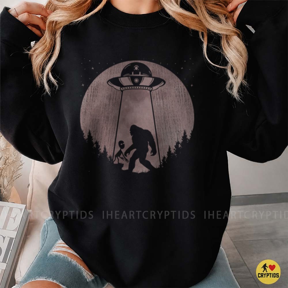 Bigfoot Alien Abduction UFO Spaceship Full Moon Forest Cryptid T-Shirt 2 Bigfoot Alien Abduction UFO Spaceship Full Moon Forest Cryptid Shirt