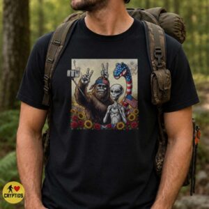 Bigfoot Alien Loch Ness Monster 4th of July Selfie Patriotic American Flag Shirt