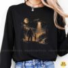 Bigfoot And Alien Holding Hands UFO Spaceship Full Moon Forest Cryptid Shirt