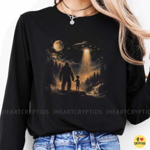 Bigfoot And Alien Holding Hands UFO Spaceship Full Moon Forest Cryptid T-Shirt 9 Bigfoot And Alien Holding Hands UFO Spaceship Full Moon Forest Cryptid Shirt