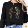Bigfoot And Xenomorph Handshake Funny Cryptid Alien Movie T-Shirt 11 Bigfoot And Xenomorph Handshake Funny Cryptid Alien Movie Shirt