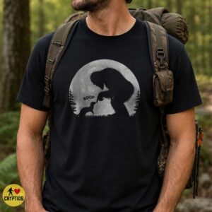 Bigfoot Boops Dachshund Nose Full Moon Funny Shirt