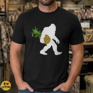 Bigfoot Carrying Pineapple Funny Sasquatch Silhouette Cryptid Shirt