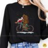 Bigfoot Christmas Bike Ride Santa Sasquatch Funny Shirt