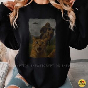 Bigfoot Riding T-Rex Sunglasses Scared Cat UFO Funny Crazy Shirt
