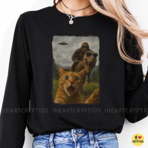Bigfoot Riding T-Rex Sunglasses Scared Cat UFO Funny Crazy Shirt