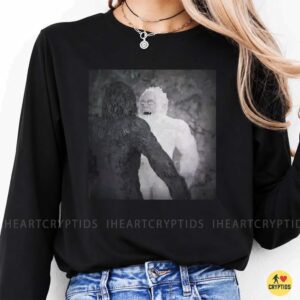 Bigfoot Vs Yeti Sasquatch Monster Fight Cryptid Shirt