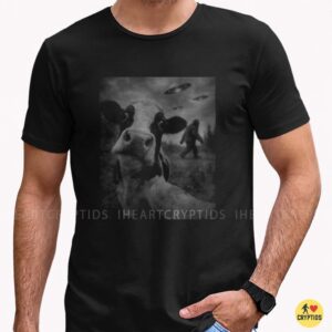 Cow Bigfoot UFO Alien Encounter Funny Shirt