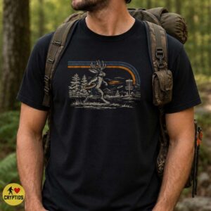 Jackalope Playing Disc Golf Retro Sunset Vintage Shirt