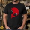 Red Alien Peeking Around Corner Funny UFO Paranormal Sci-Fi Shirt