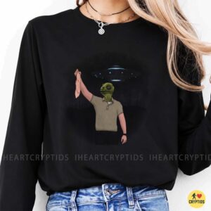 Reptilian Shapeshifter Alien Holding Human Face UFO Conspiracy Theory Funny T-Shirt 9 Reptilian Shapeshifter Alien Holding Human Face UFO Conspiracy Theory Funny Shirt