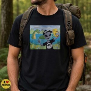 Roswell Alien Selfie With Loch Ness Monster Funny Shirt