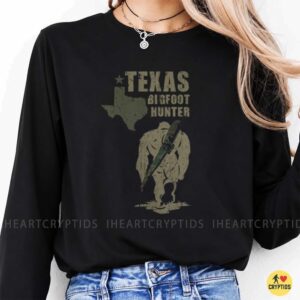 Texas Bigfoot Hunter State Map Rifle Hunting Sasquatch Gift Shirt