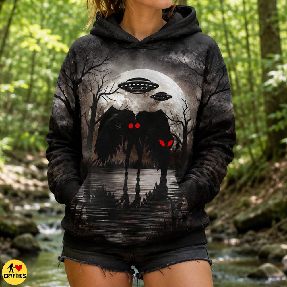 Mothman & Alien T-Shirt – Dark Forest Lake Reflection With UFO & Full Moon 1 Mothman & Alien Shirt – Dark Forest Lake Reflection With UFO & Full Moon