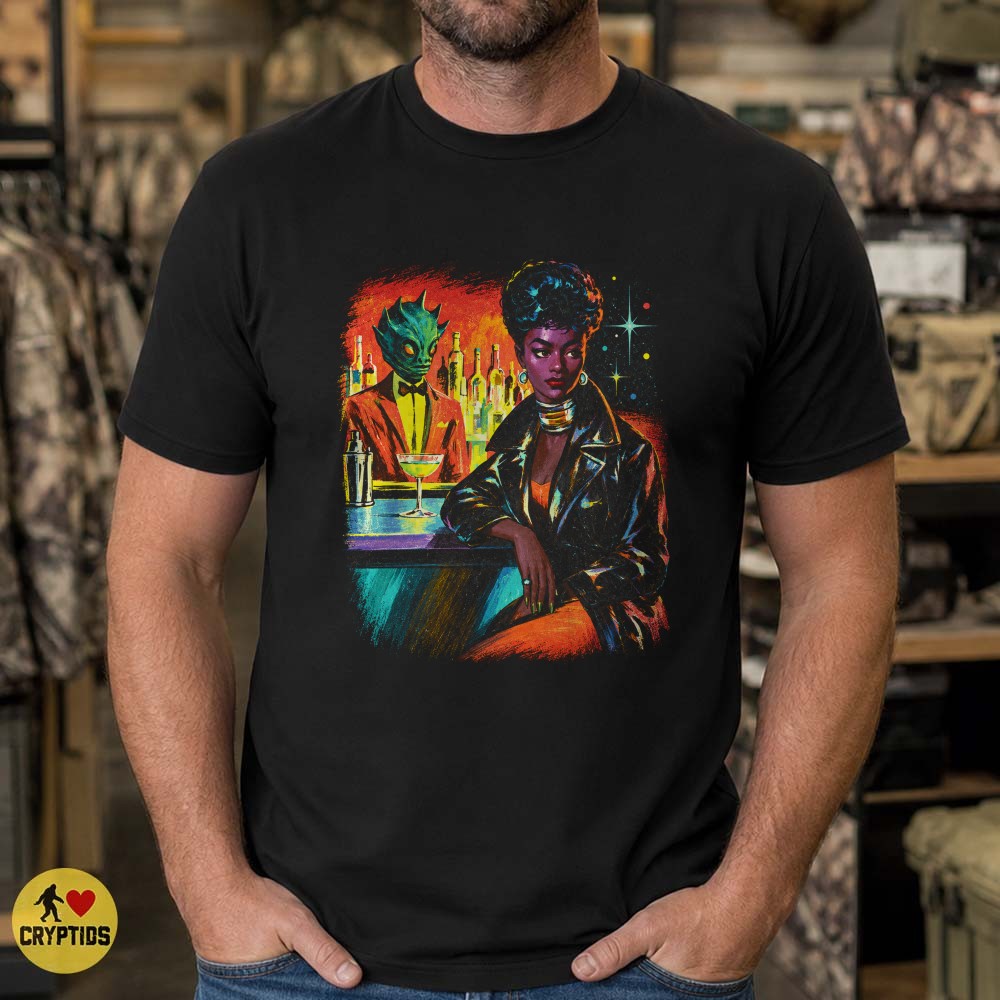 Alien Bartender Retro 1950s Afrofuturist Sci-Fi Lounge T-Shirt 3 Alien Bartender Retro 1950s Afrofuturist Sci-Fi Lounge Shirt