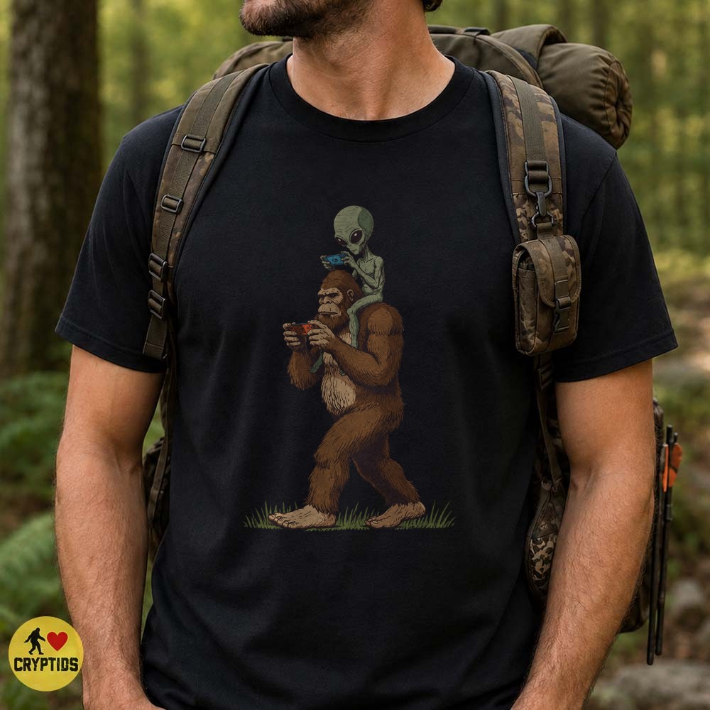Bigfoot & Alien Playing Nintendo Switch T-Shirt 4 Bigfoot & Alien Playing Nintendo Switch Shirt
