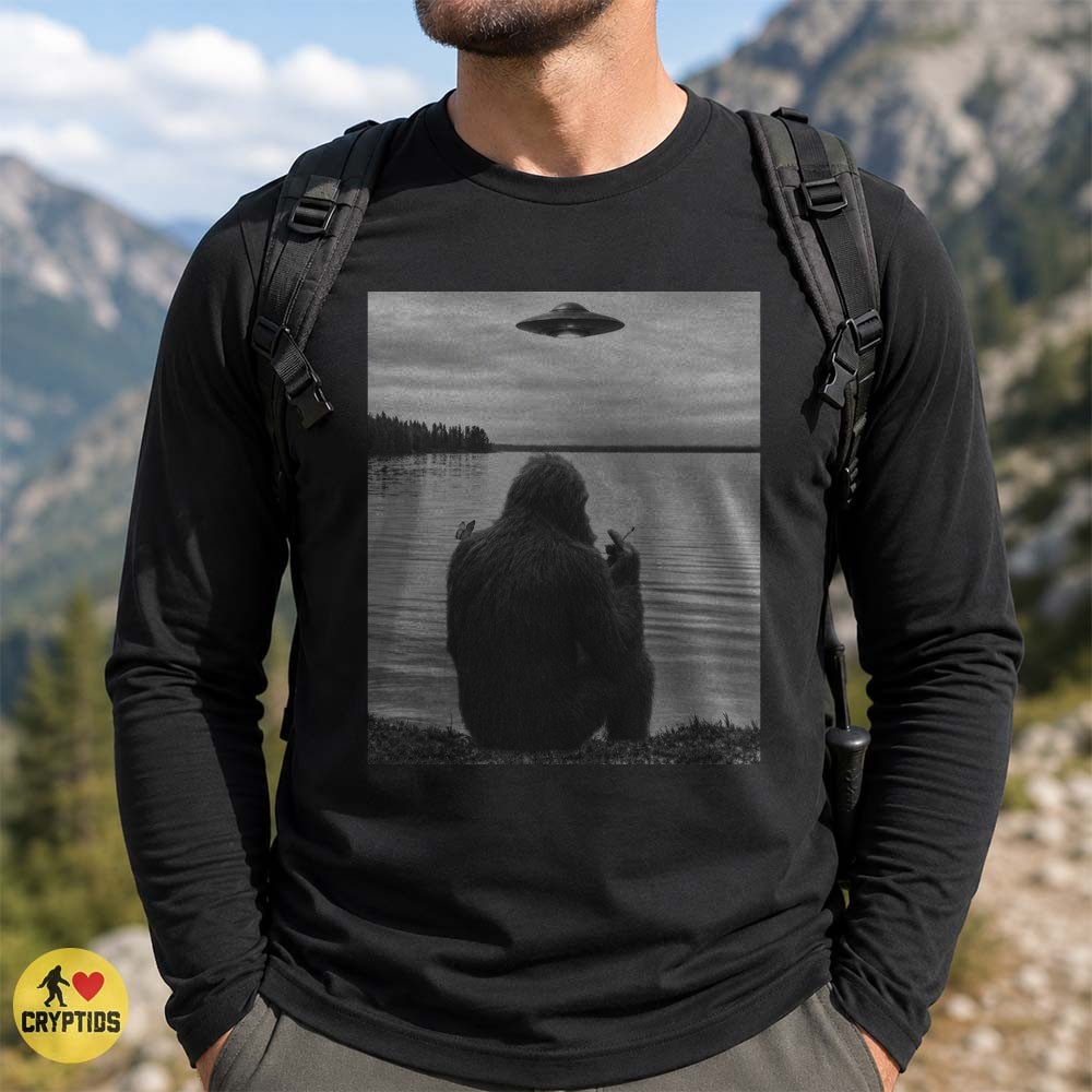 Bigfoot Smoking UFO Encounter T-Shirt For Men's Introvert 3 Bigfoot Smoking UFO Encounter Shirt For Men's Introvert