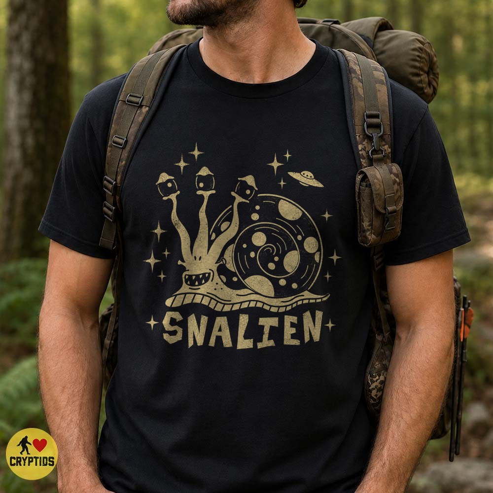 Snalien UFO Funny Vintage Alien Snail Space T-Shirt 3 Snalien UFO Funny Vintage Alien Snail Space Shirt
