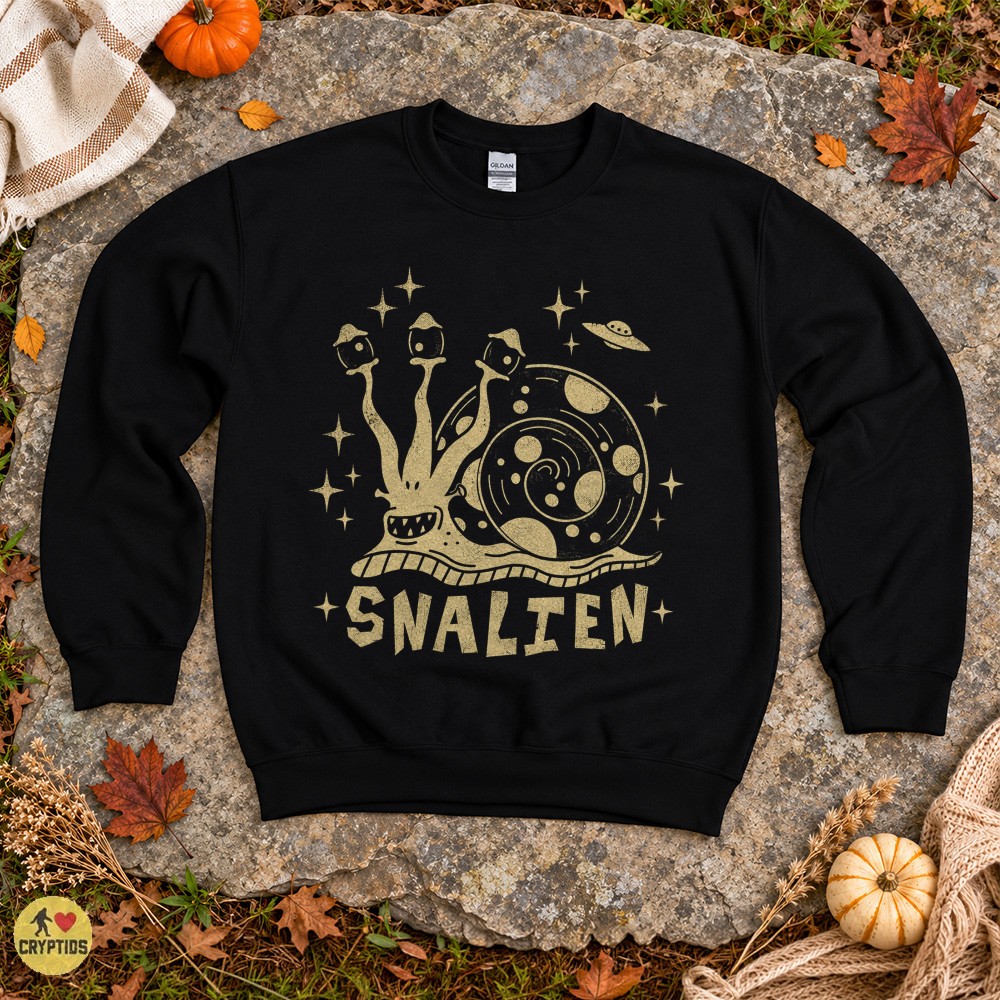 Snalien UFO Funny Vintage Alien Snail Space T-Shirt 4 Snalien UFO Funny Vintage Alien Snail Space Shirt